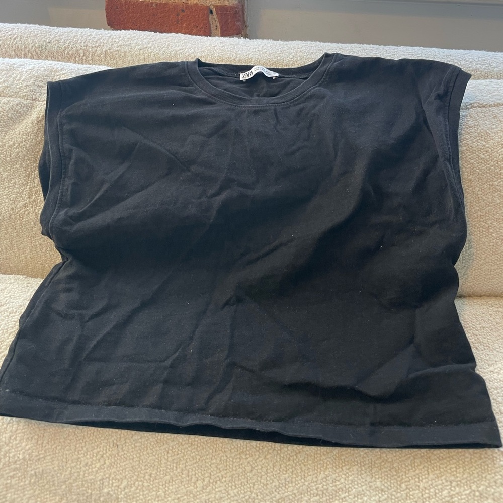 Zara Classic Black T-Shirt